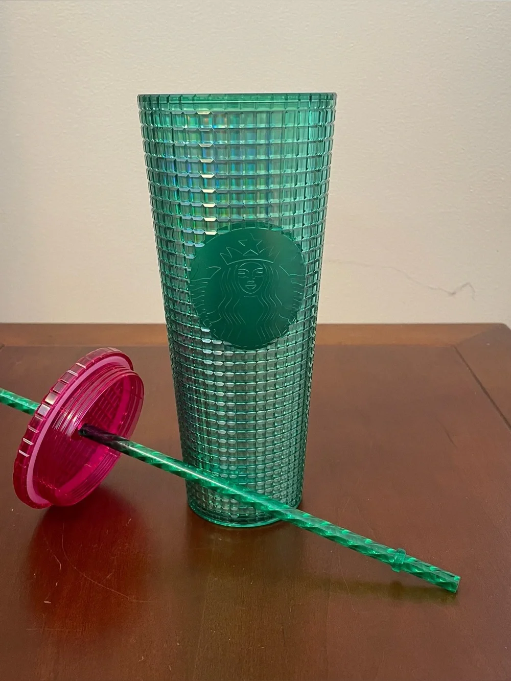 NEW STARBUCKS WATERMELON GREEN PINK GRID STUDDED COLD CUP Travel Tumbler 24 oz
